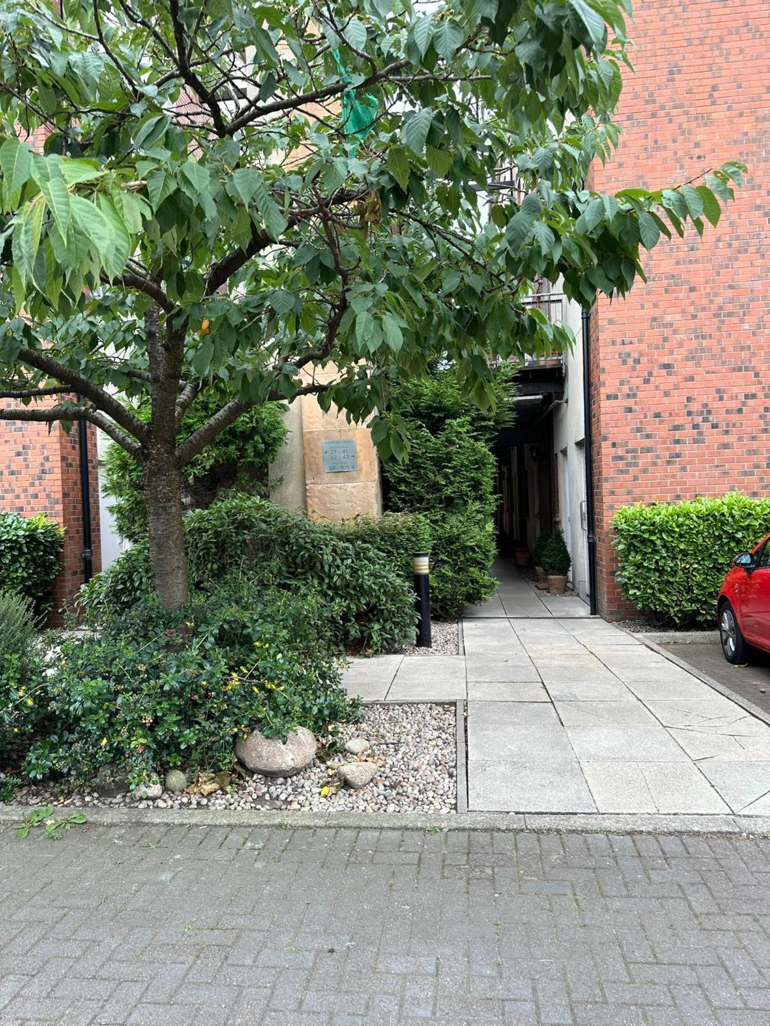 Stunning 2 Bedroom Apartment Glasgow Exterior photo