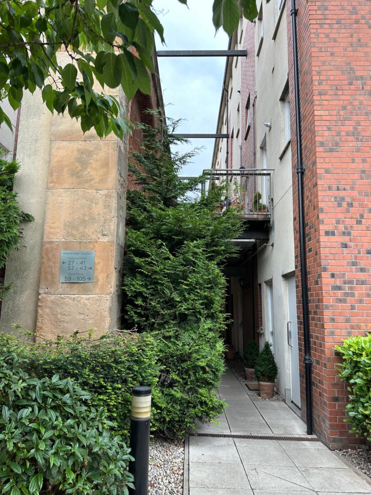 Stunning 2 Bedroom Apartment Glasgow Exterior photo